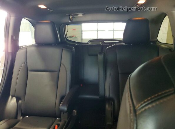 5TDJZRFH6KS734153 2019 TOYOTA HIGHLANDER Silver Вид задніх сидінь