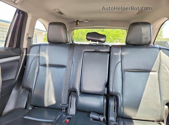 5TDJZRFH7HS384198 2017 TOYOTA HIGHLANDER Red Vista interior trasera