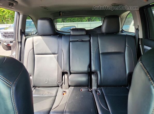 5TDJZRFH7HS384685 2017 TOYOTA HIGHLANDER Gray Հետևի նստատեղերի տեսք