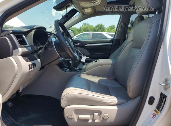 5TDJZRFH7HS514481 2017 TOYOTA HIGHLANDER Cream Вид салону спереду