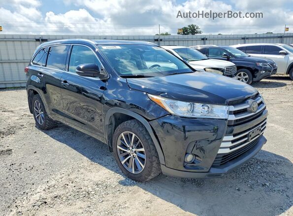 5TDJZRFH7JS531609 2018 TOYOTA HIGHLANDER Black Przód prawy