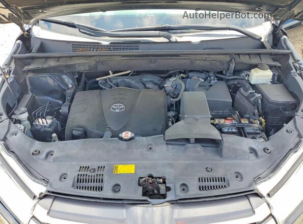 5TDJZRFH7JS531609 2018 TOYOTA HIGHLANDER Black Widok komory silnika