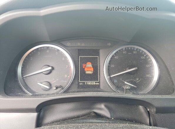 5TDJZRFH7JS538527 2018 TOYOTA HIGHLANDER White ხელსაწყოთა პანელის ხედი