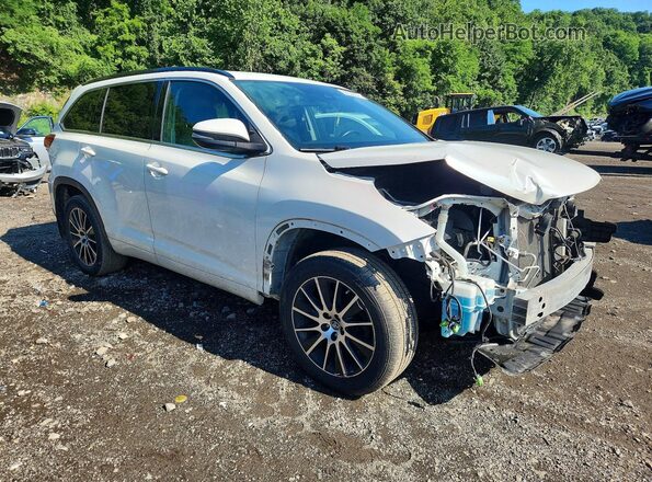5TDJZRFH7JS894847 2018 TOYOTA HIGHLANDER White Front right