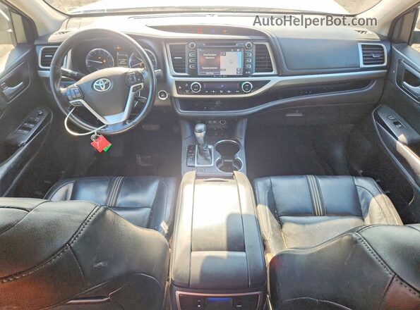 5TDJZRFH7JS894847 2018 TOYOTA HIGHLANDER White Dashboard view