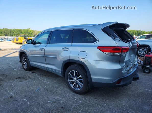 5TDJZRFH8HS508995 2017 TOYOTA HIGHLANDER Серебряный Задняя левая четверть