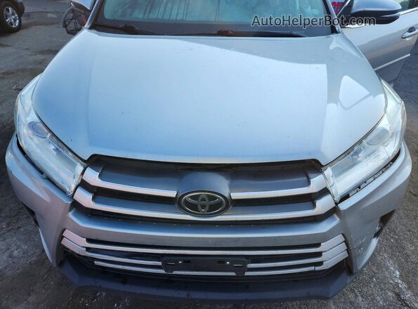 5TDJZRFH8HS508995 2017 TOYOTA HIGHLANDER Серебряный Вид подкапотного пространства