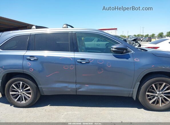 5TDJZRFH8JS850274 2018 TOYOTA HIGHLANDER Blue Սալոնի հետևի տեսք