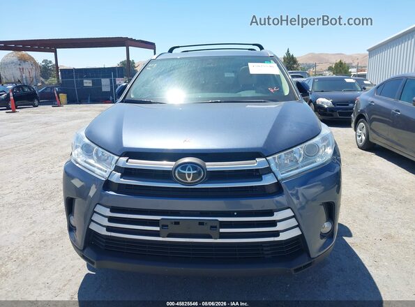 5TDJZRFH8JS850274 2018 TOYOTA HIGHLANDER Blue Սարքավորումների վահանակի տեսք