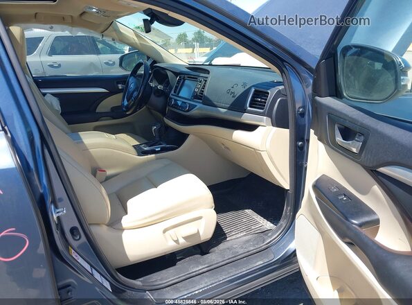 5TDJZRFH8JS850274 2018 TOYOTA HIGHLANDER Blue Սալոնի դիմացի տեսք