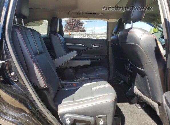 5TDJZRFH8KS962302 2019 TOYOTA HIGHLANDER Black Вид задньої частини салону