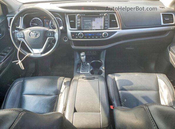 5TDJZRFH9HS365474 2017 TOYOTA HIGHLANDER Белый Вид панели приборов