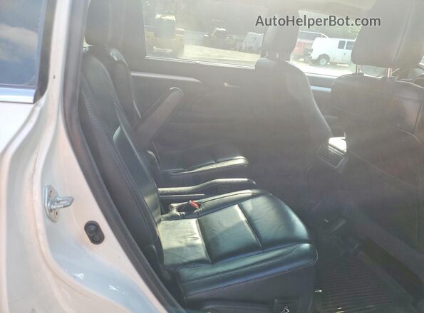 5TDJZRFH9HS365474 2017 TOYOTA HIGHLANDER Белый Вид задней части салона