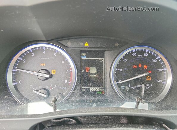 5TDJZRFH9HS460911 2017 TOYOTA HIGHLANDER Черный Вид щитка приборов
