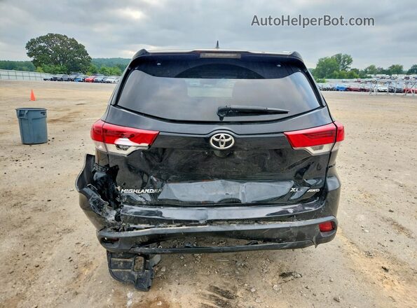 5TDJZRFH9JS498693 2018 TOYOTA HIGHLANDER Black უკანა ხედი