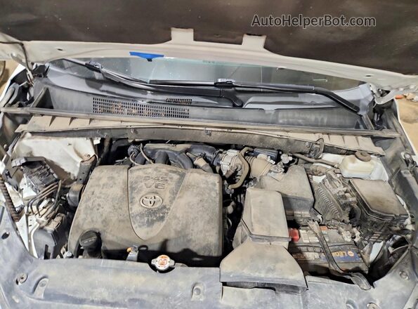 5TDJZRFH9KS599332 2019 TOYOTA HIGHLANDER White ძრავის განყოფილების ხედი