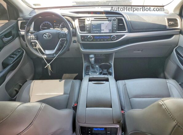5TDJZRFHXHS381022 2017 TOYOTA HIGHLANDER Silver წინა პანელის ხედი