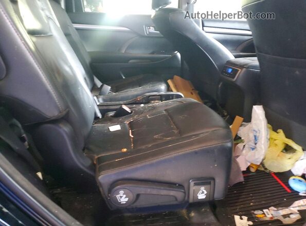 5TDJZRFHXHS518766 2017 TOYOTA HIGHLANDER Черный Вид задней части салона