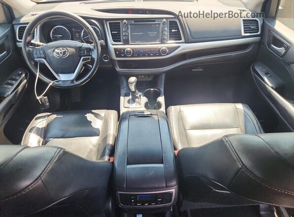 5TDJZRFHXJS811038 2018 TOYOTA HIGHLANDER Silver Vista del salpicadero