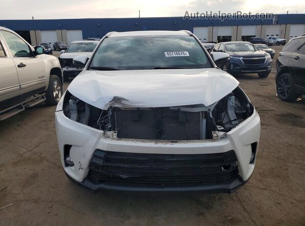 5TDJZRFHXJS851801 2018 TOYOTA HIGHLANDER White Front view