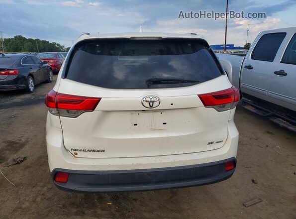 5TDJZRFHXJS851801 2018 TOYOTA HIGHLANDER White Rear view