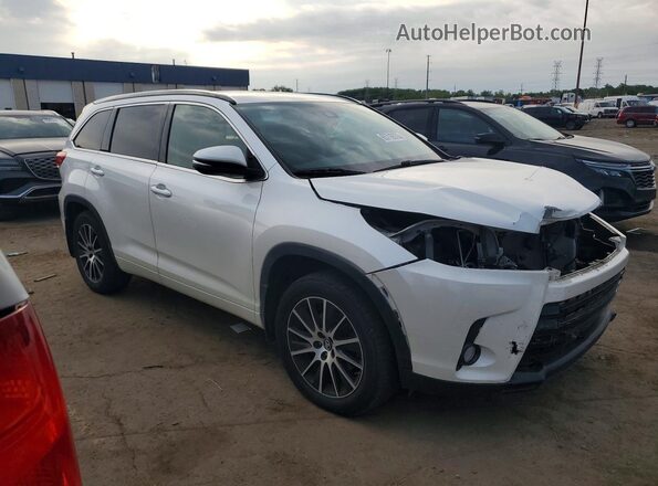 5TDJZRFHXJS851801 2018 TOYOTA HIGHLANDER White Front right