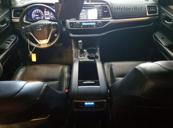 5TDJZRFHXJS914766 2018 TOYOTA HIGHLANDER Black Dashboard view