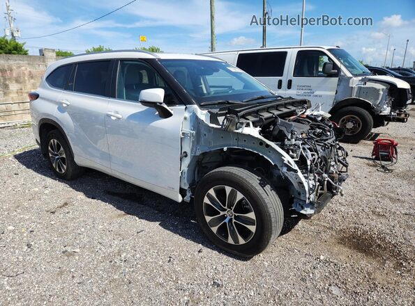 5TDKBRCH7SS666894 2025 TOYOTA HIGHLANDER White Панорамний вид салону 360°