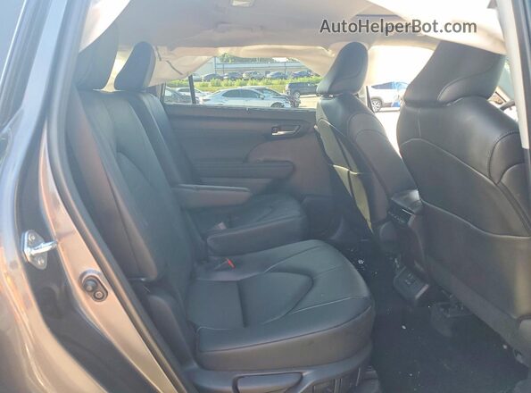 5TDKBRCH7SS687003 2025 TOYOTA HIGHLANDER Gray Вид задніх сидінь