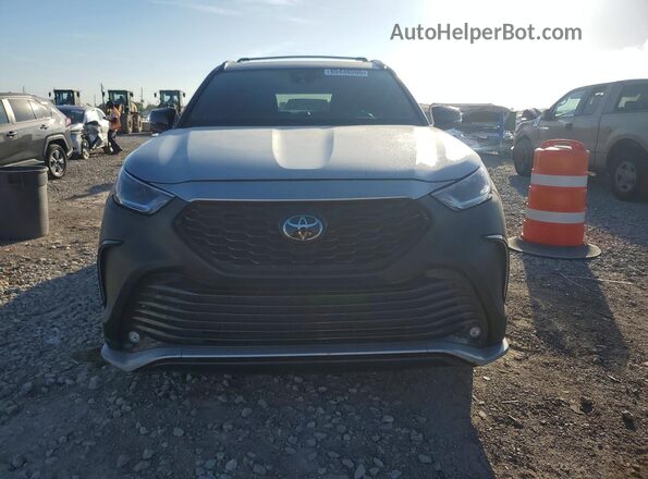5TDKDRAH2PS524649 2023 TOYOTA HIGHLANDER Серебряный Вид сзади