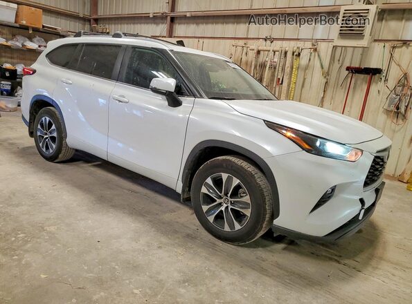 5TDKDRAH5PS041107 2023 TOYOTA HIGHLANDER White Передня права чверть