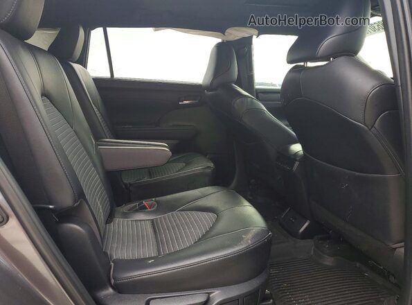 5TDKDRAH5PS508543 2023 TOYOTA HIGHLANDER Gray Հետևի նստատեղերի տեսք