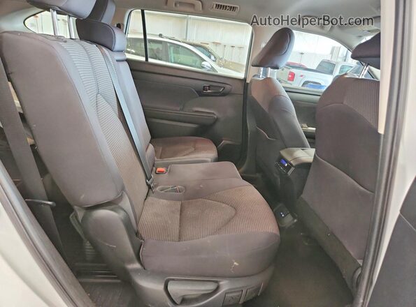 5TDKDRAHXPS501264 2023 TOYOTA HIGHLANDER White უკანა სალონის ხედი