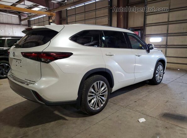 5TDKDRBH0SS581634 2025 TOYOTA HIGHLANDER Белый Задняя правая четверть