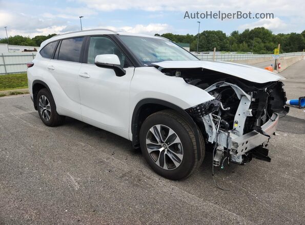 5TDKDRBH0TS608770 2026 TOYOTA HIGHLANDER White 