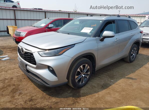 5TDKDRBH1PS047078 2023 TOYOTA HIGHLANDER Silver Առջևի ձախ երեք քառորդ տեսարան