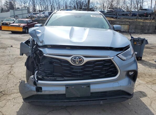 5TDKDRBH2PS031116 2023 TOYOTA HIGHLANDER Silver Դիմացի տեսք