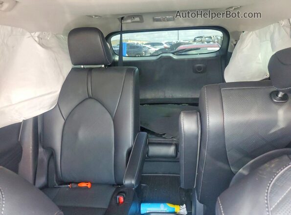 5TDKDRBH2RS548502 2024 TOYOTA HIGHLANDER Black Rear seats view