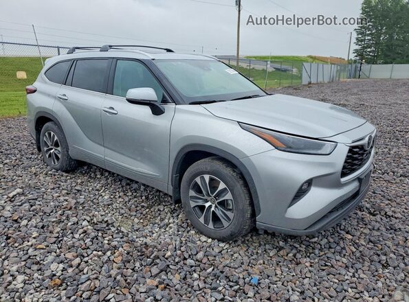 5TDKDRBH4SS591311 2025 TOYOTA HIGHLANDER Silver Front right