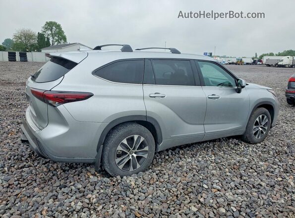 5TDKDRBH4SS591311 2025 TOYOTA HIGHLANDER Silver Rear right