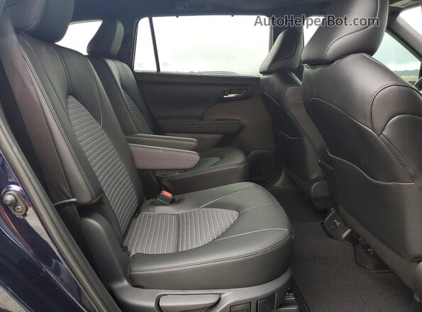 5TDKDRBH4TS597546 2026 TOYOTA HIGHLANDER Blue Вид задньої частини салону