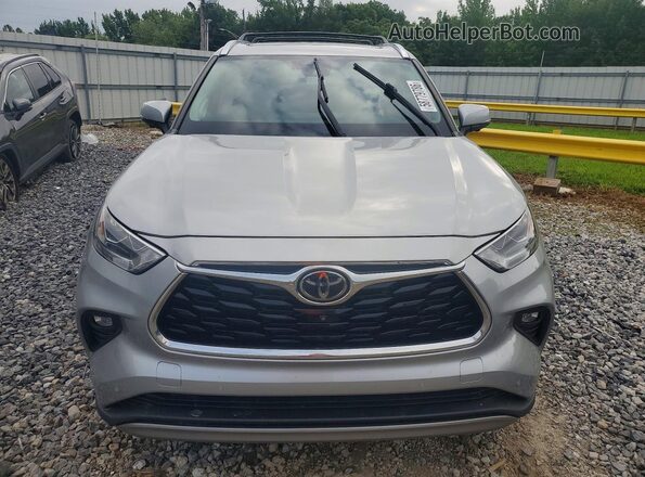5TDKDRBH5PS513093 2023 TOYOTA HIGHLANDER Серебряный Вид спереди