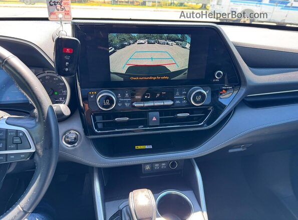 5TDKDRBH7PS508087 2023 TOYOTA HIGHLANDER Black Widok wnętrza z tyłu