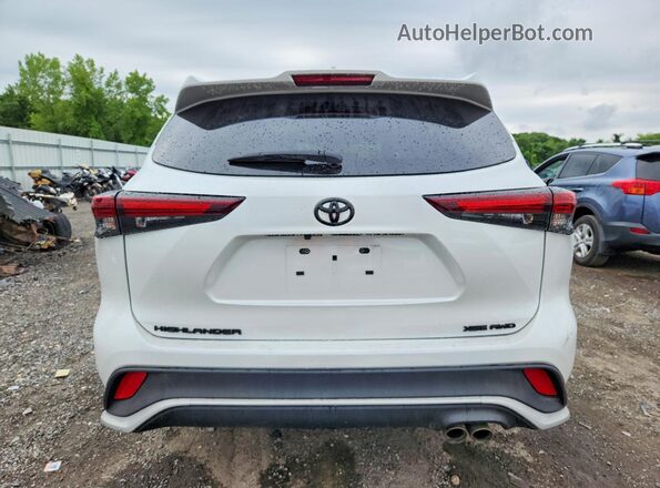 5TDKDRBH8RS543983 2024 TOYOTA HIGHLANDER White Vista trasera
