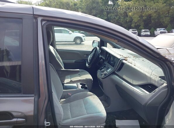 5TDKK3DC0GS694219 2016 TOYOTA SIENNA Gray Vista interior delantera