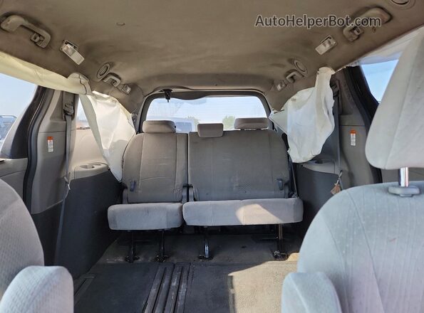 5TDKK3DC3GS738553 2016 TOYOTA SIENNA Charcoal უკანა სავარძლების ხედი