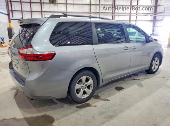 5TDKK3DC4GS720501 2016 TOYOTA SIENNA Gray Trasero derecho