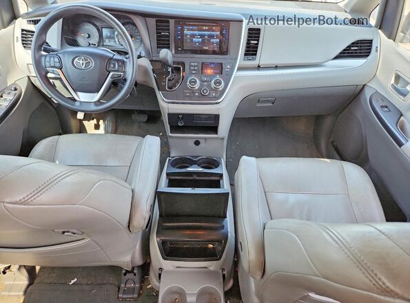 5TDKK3DC6GS727806 2016 TOYOTA SIENNA Gray Dashboard view