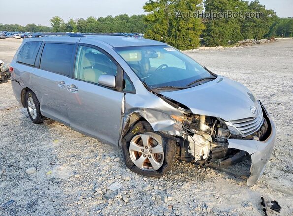 5TDKK3DC7GS739981 2016 TOYOTA SIENNA Серебряный Передняя правая четверть