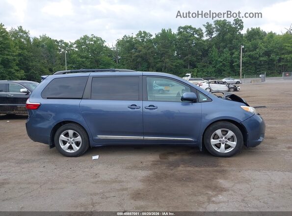 5TDKK3DC9GS722146 2016 TOYOTA SIENNA Blue უკანა სალონის ხედი